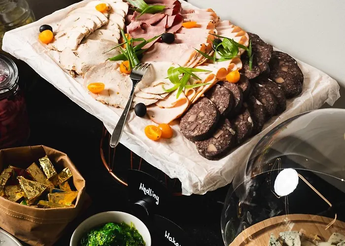 Готель Focus Premium