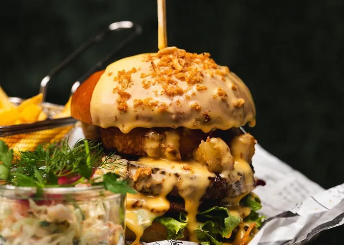 Focus Premium Готель